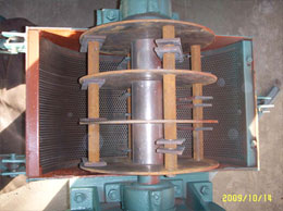 Inner structure of wood crusher